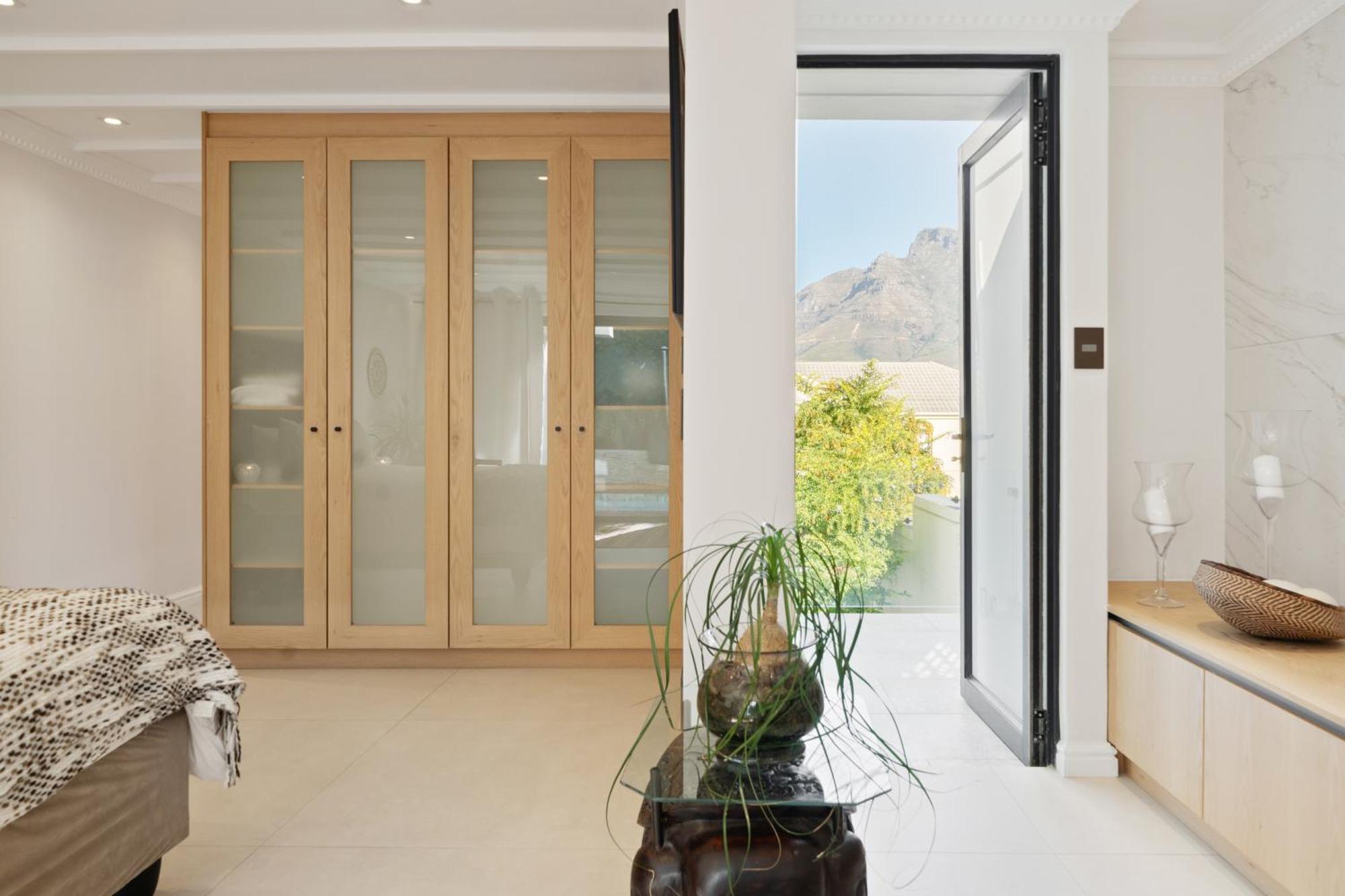 The Lookout - Panoramic 4 Bedroom House With Free Wifi And Pool Cape Town Bagian luar foto